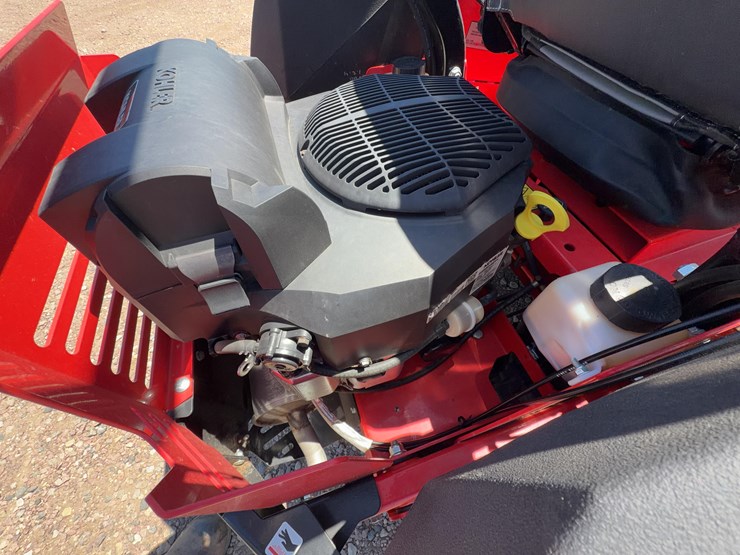 gravely-992267-zero-turn-mower-image-15