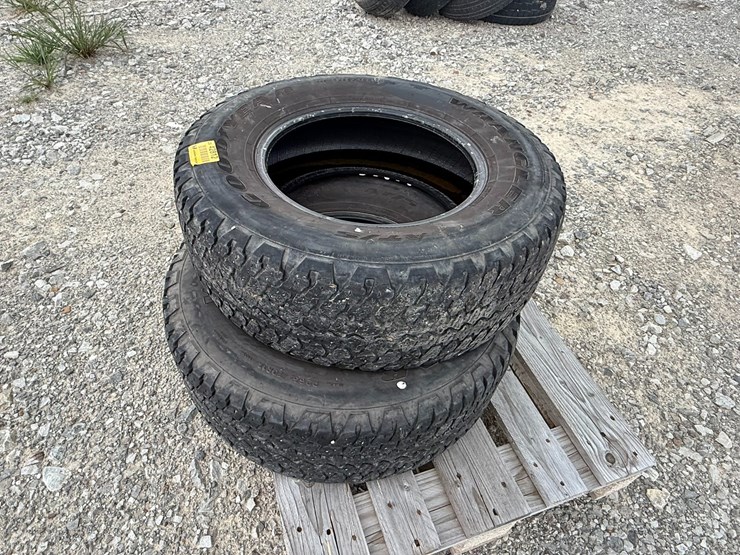 #42812-•-lot-of-(2)-goodyear-265/70r17-tires-inv#-42812-image-2