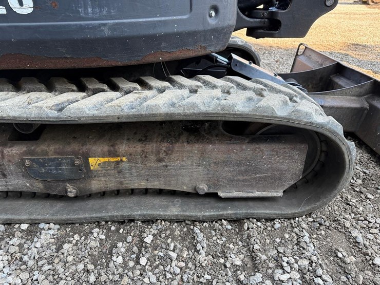 2017-bobcat-e26-image-13