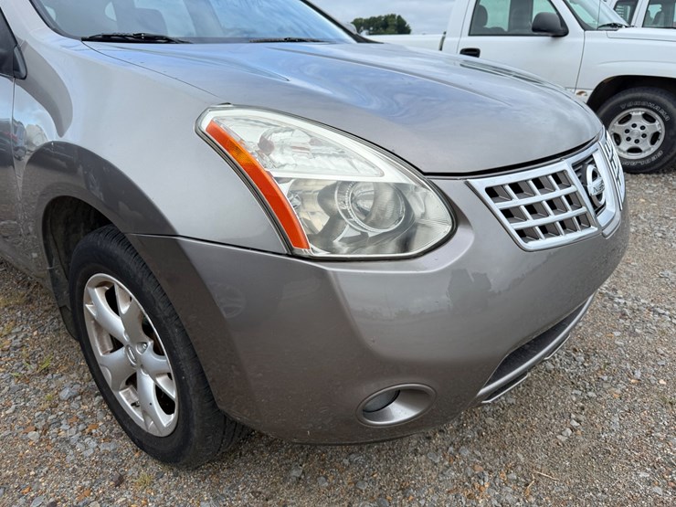 2010-nissan-rogue-image-36
