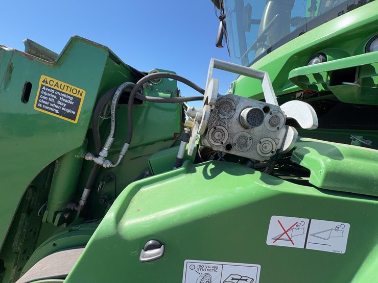2015-john-deere-s680-image-16
