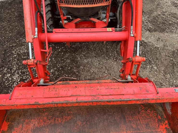 2017-kubota-l4060-image-11