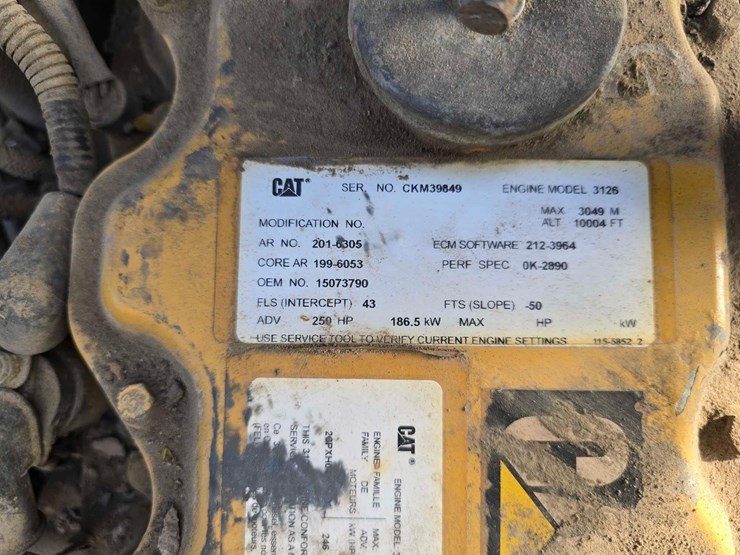 2002-gmc-t7500-image-22