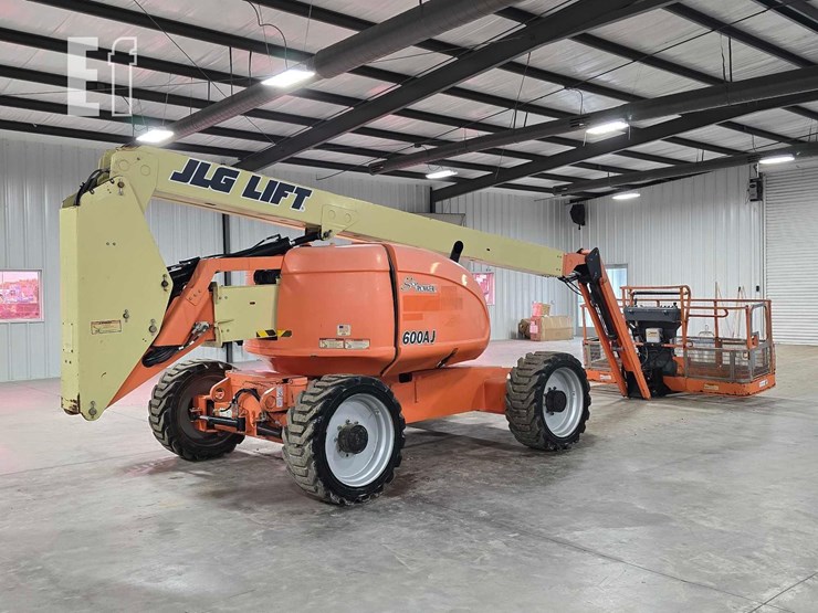 2006-jlg-600aj-image-3