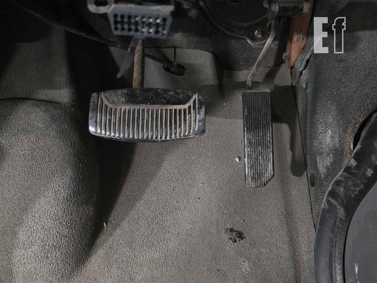 2005-2005-ford-econoline-van-6670-image-13