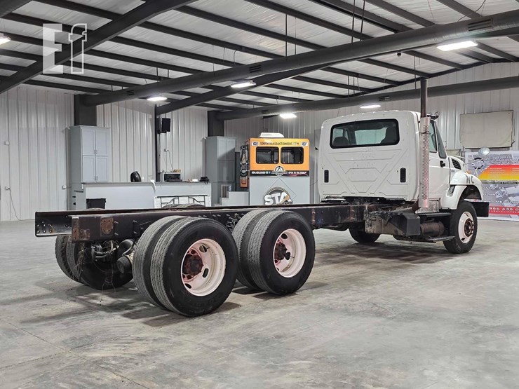 2012-international-workstar-7400-image-3