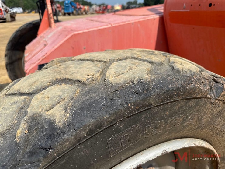 2016-jlg-6042-telehandler-image-7