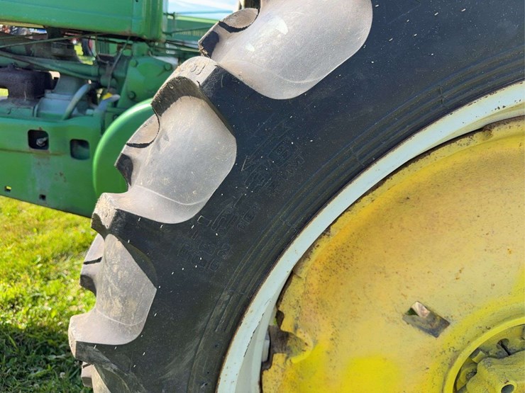 john-deere-model-b-image-12