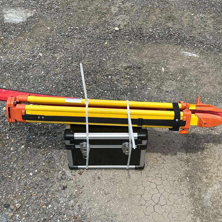 2026 NEW/UNUSED 2026 FUTURE SELF-LEVELING ROTARY LASER