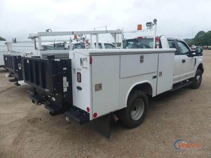 2017-ford-f350-image-2
