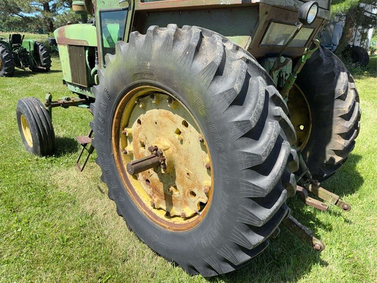 john-deere-4020-image-8