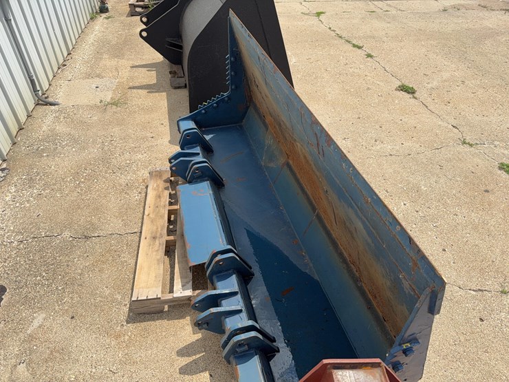 loader-bucket-image-2