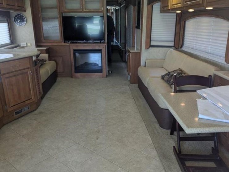 2008-custom-built-image-35