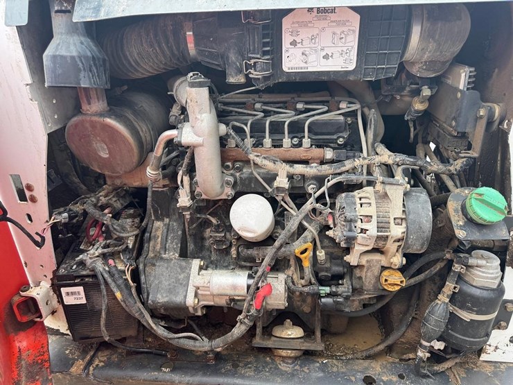 2015-bobcat-s530-image-14
