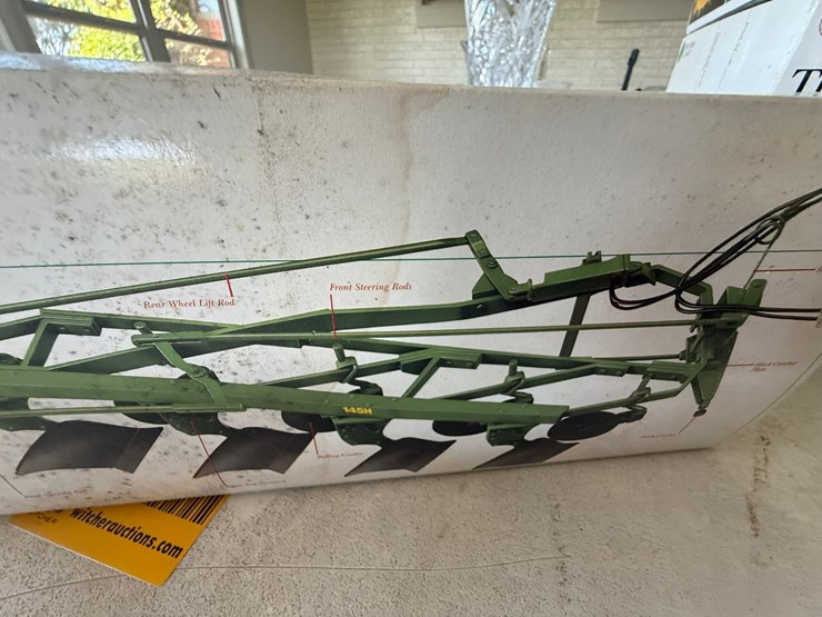 john-deere-f145h-image-12