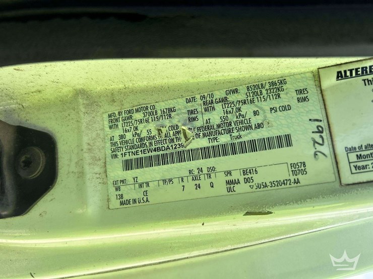 2011-ford-cargo-image-5