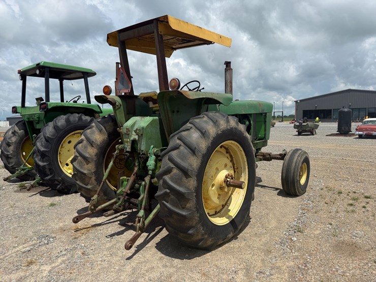 john-deere-4620-image-3