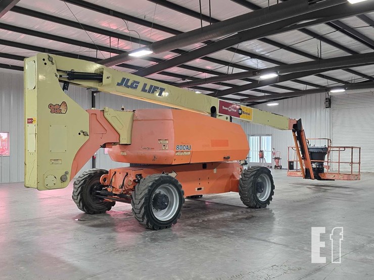 2016-jlg-800aj-image-3