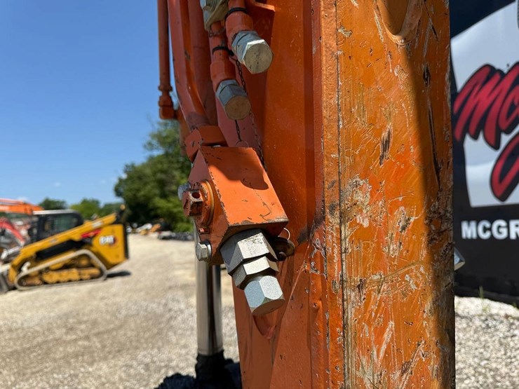 2021-hitachi-zx75us-5b-image-9