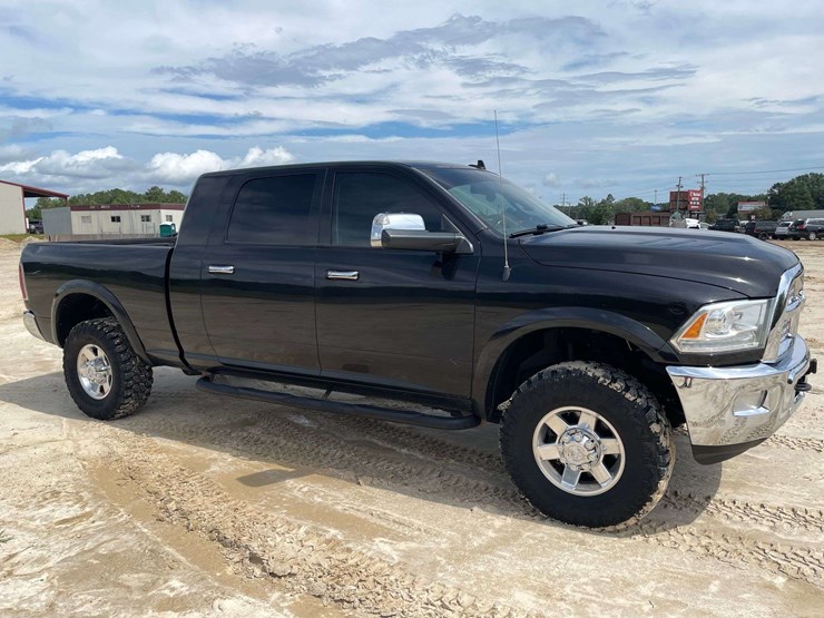 2016-dodge-ram-2500-image-4