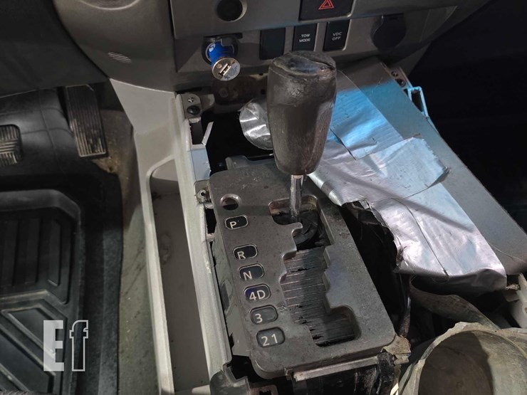2004-nissan-titan-image-17