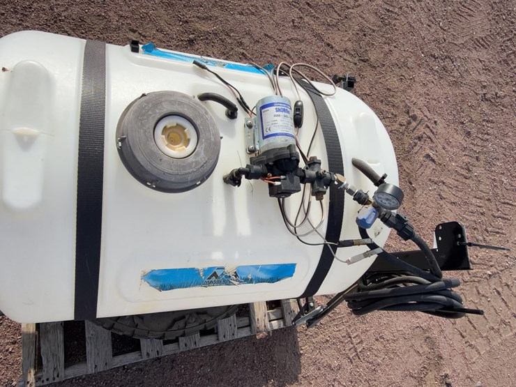 master-manufacturing-utv-sprayer-image-9