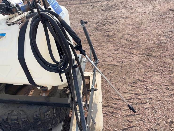 master-manufacturing-utv-sprayer-image-11