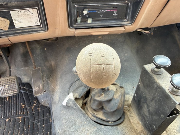 1989-ford-f700-image-91