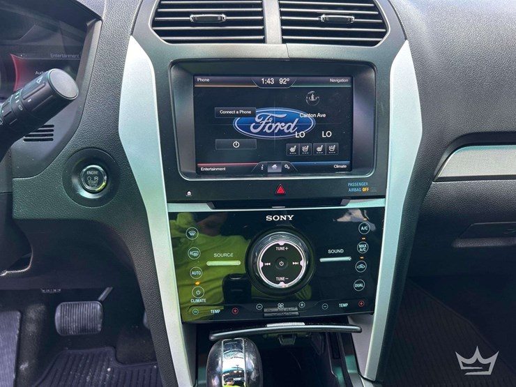 2014-ford-explorer-image-18
