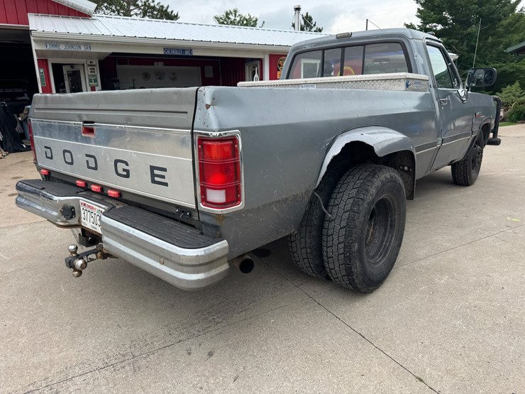 1991-dodge-ram-350-image-5