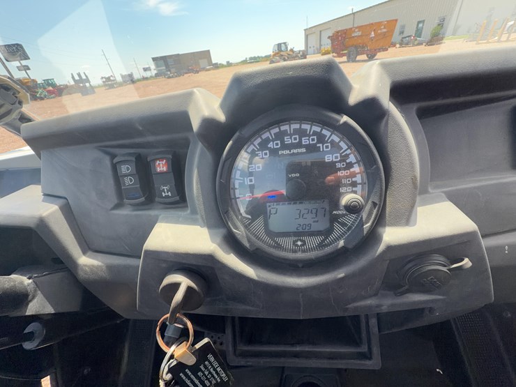 polaris-rzr-900-image-9