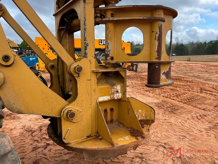 caterpillar-553c-image-15