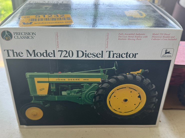 john-deere-720-image-6
