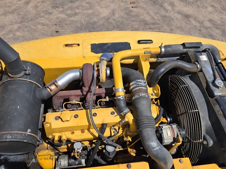 deere-200c-lc-image-28