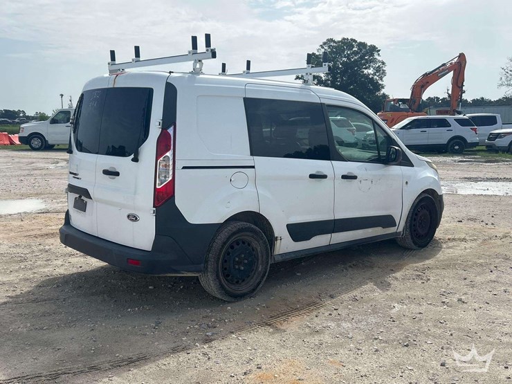 2015-fort-transit-connect-cargo-van-image-3