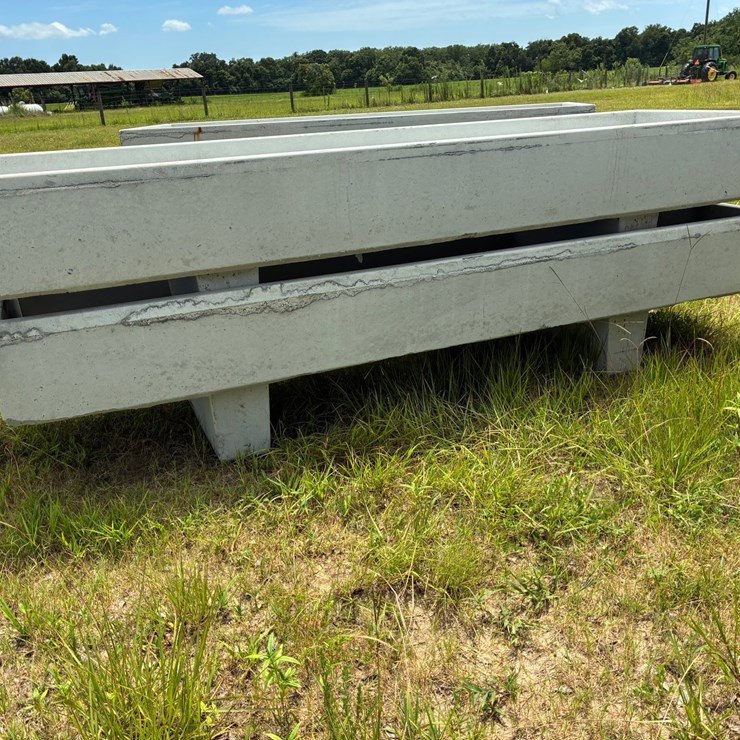 #20274 • Feed troughs