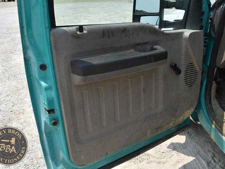 2009-ford-f350-xl-image-18