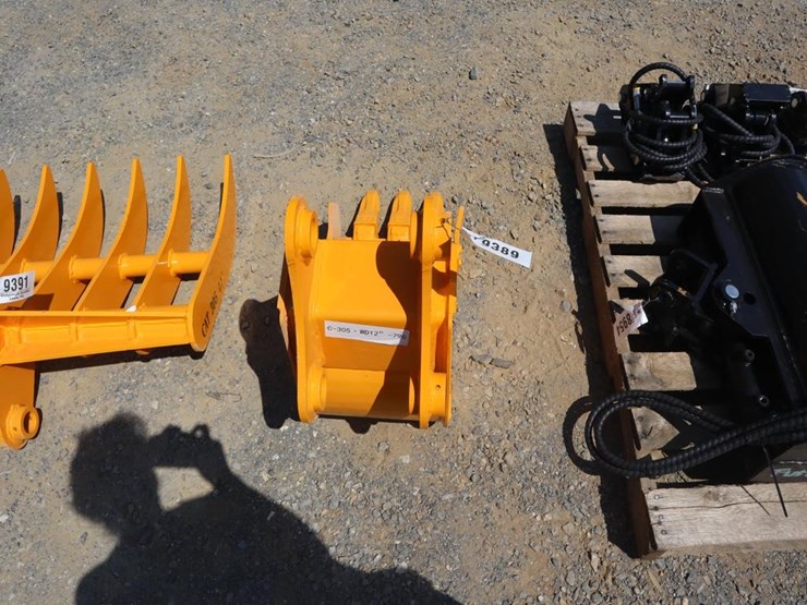 caterpillar-305-image-3
