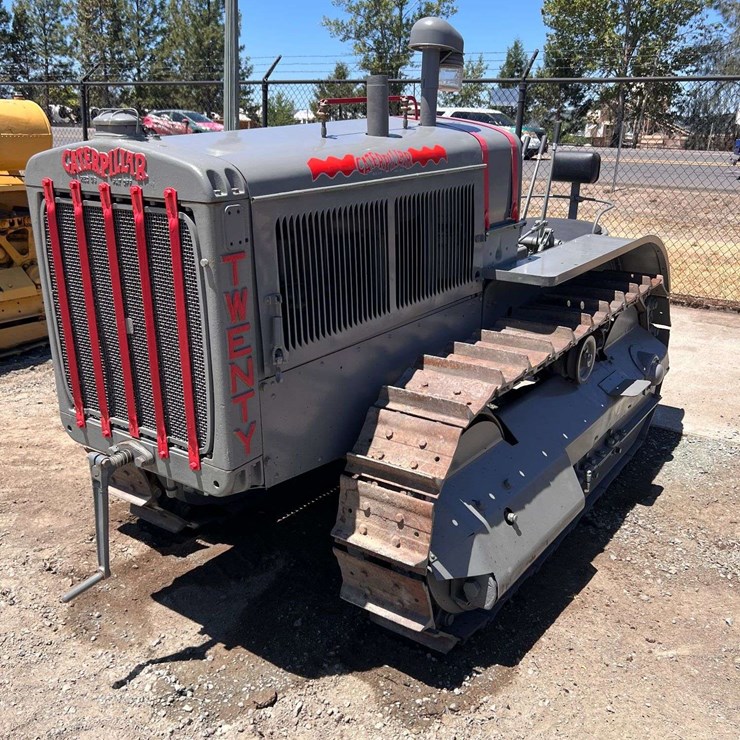 Caterpillar Twenty