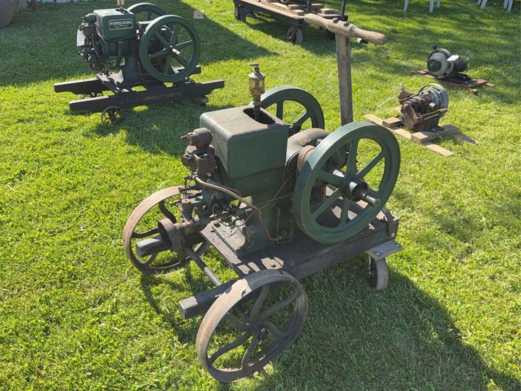 international-1-1/2-hp-type-m-engine-image-6