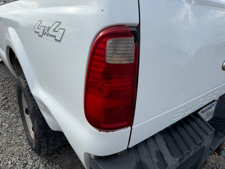 2008-ford-f250-image-26