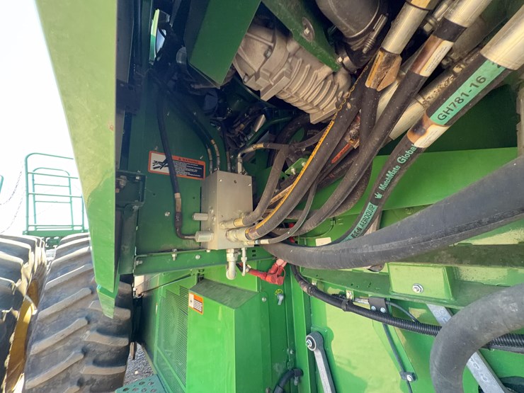 2015-john-deere-s680-image-27