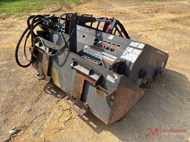 rockhound60b-60"-landscape-rack-skid-steer-attachment-image-2