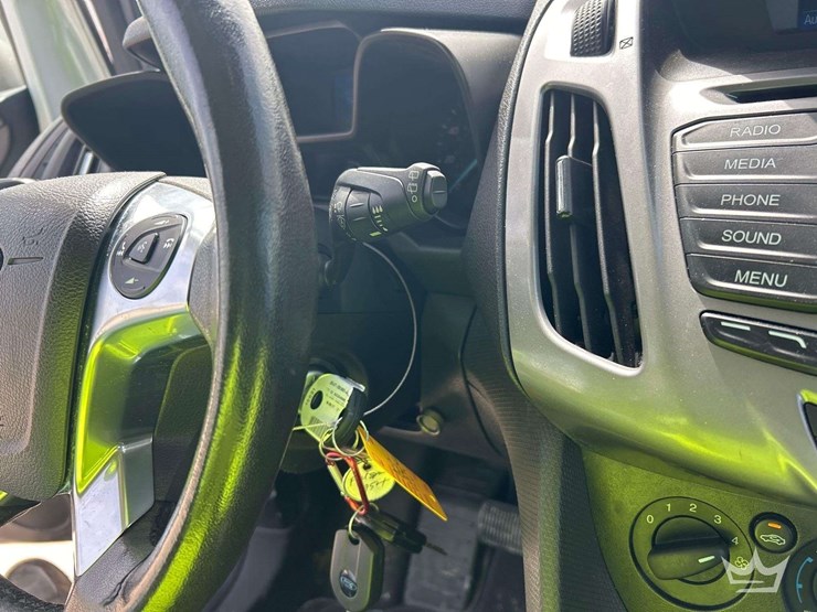 2015-ford-transit-connect-image-13
