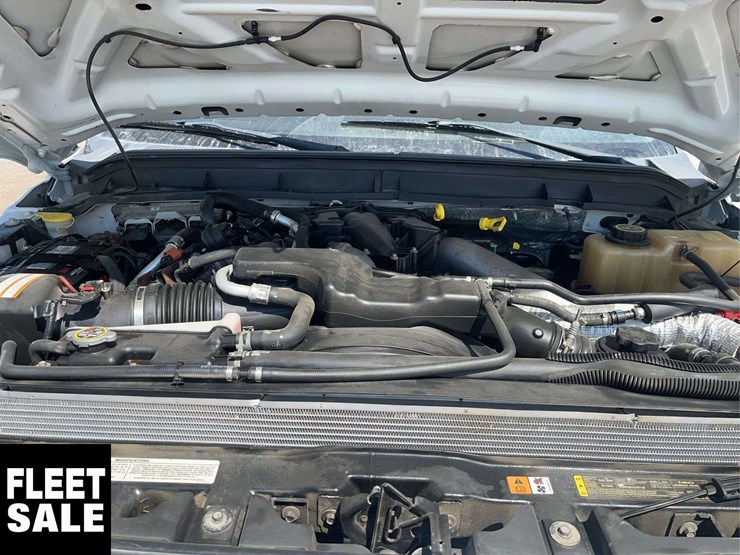 2013-ford-f550-image-22