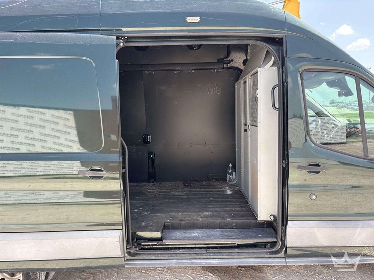 2017-ford-transit-image-8