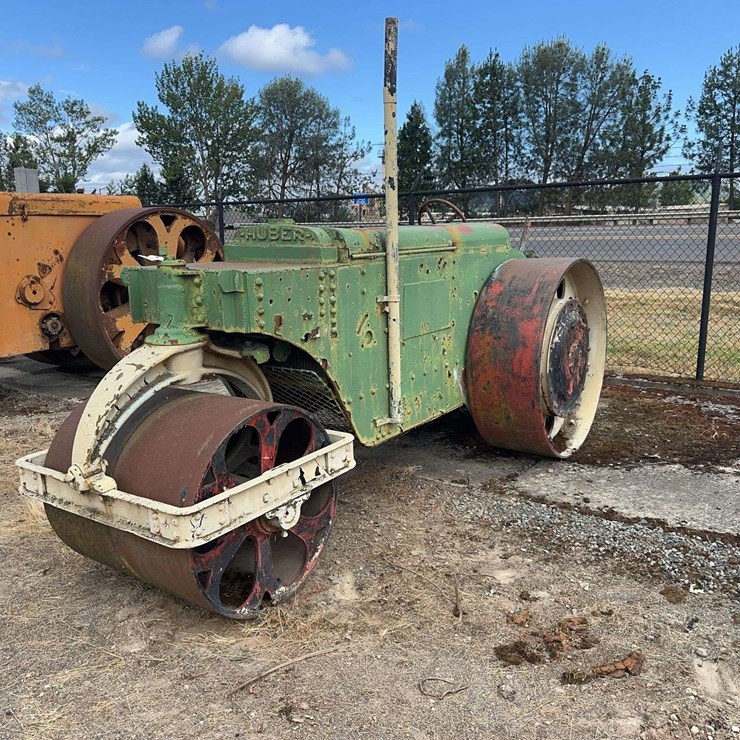 Huber Road Roller