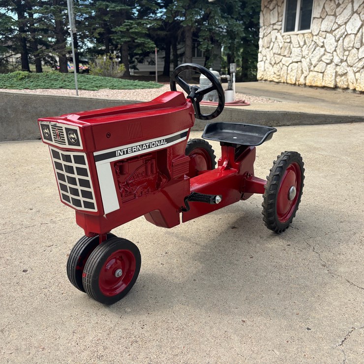 International Pedal Tractor