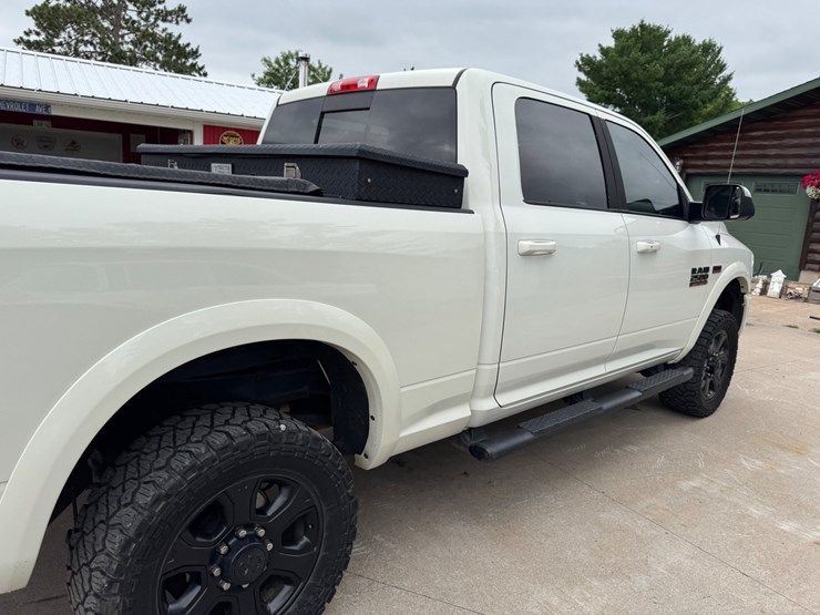 2016-dodge-ram-2500-image-6