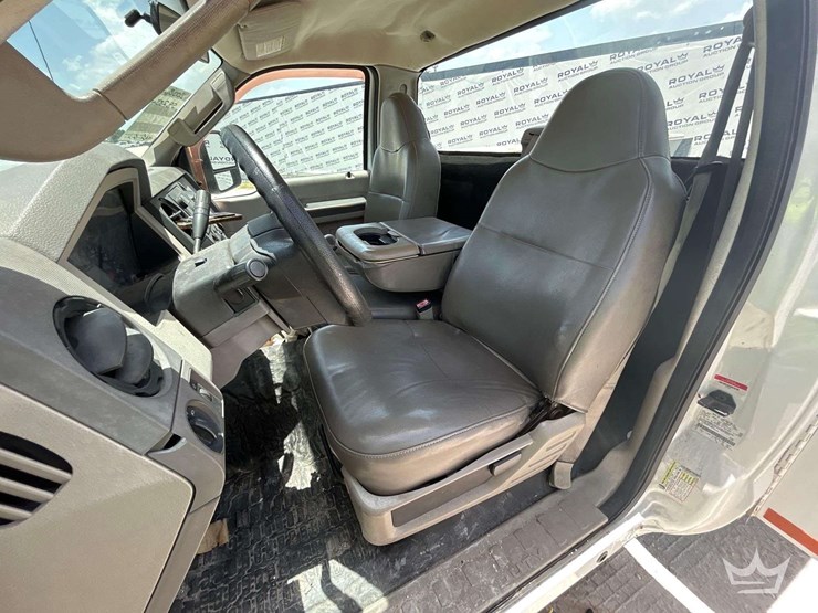 2008-ford-f250-image-14